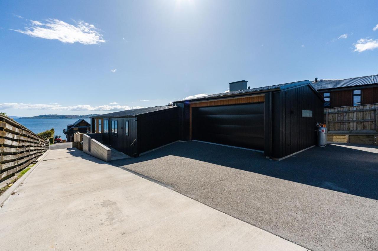 Lakeview Terrace - Taupo Holiday Home Exterior photo