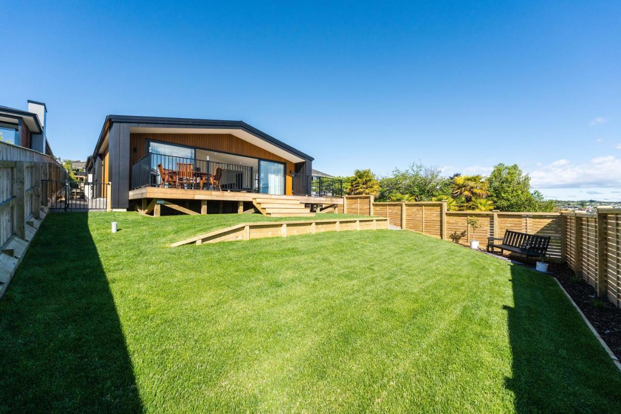 Lakeview Terrace - Taupo Holiday Home Exterior photo